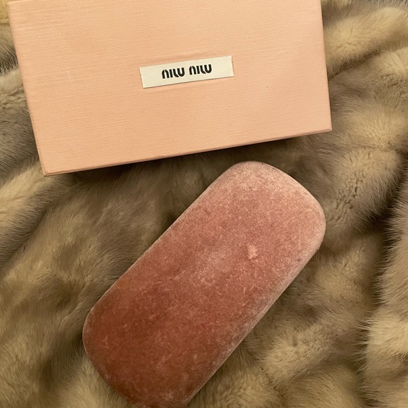 Authentic Miu Miu ironic pink sunglasses case with box - Picture 1 of 5